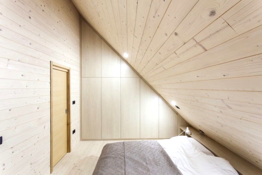 Необычный дом в лесу - фото 6