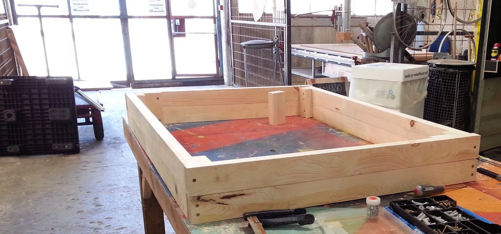 Мини-теплица с системой природного полива - фото 3