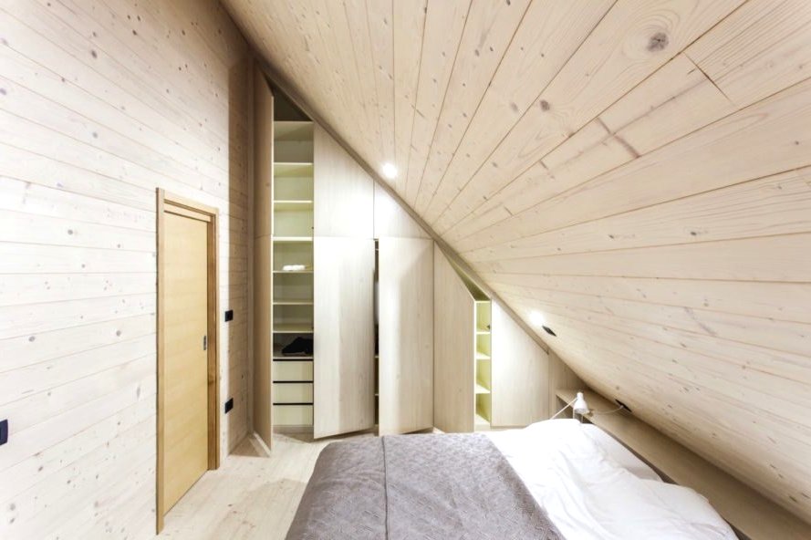 Необычный дом в лесу - фото 12