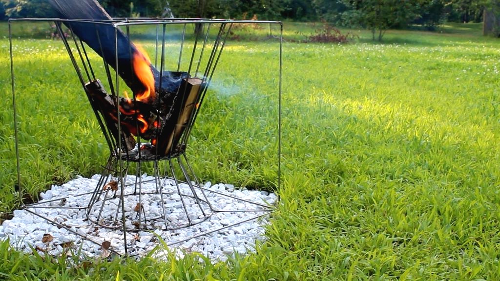 Оригинальный уличный очаг - фото 2