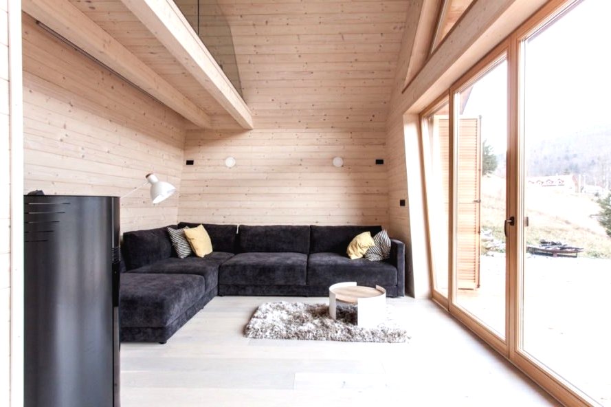 Необычный дом в лесу - фото 19