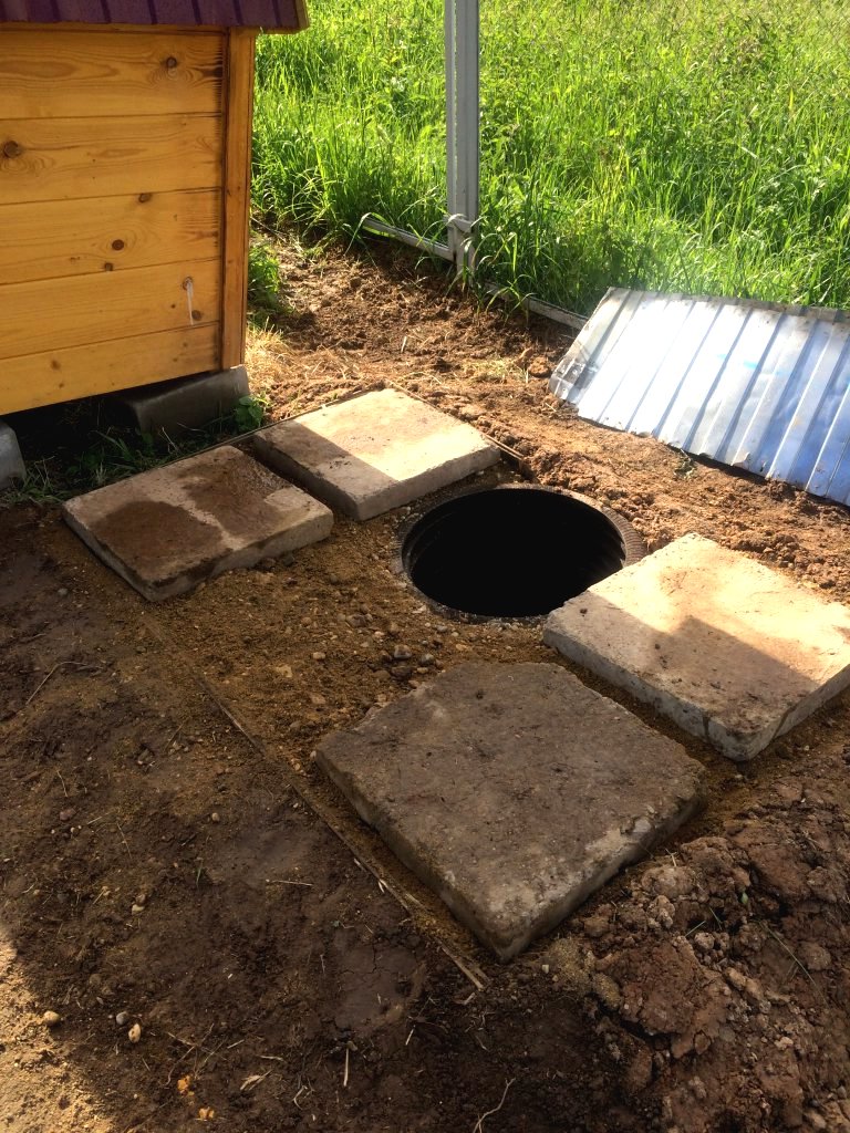 Деревянный туалет для дачи - фото 4