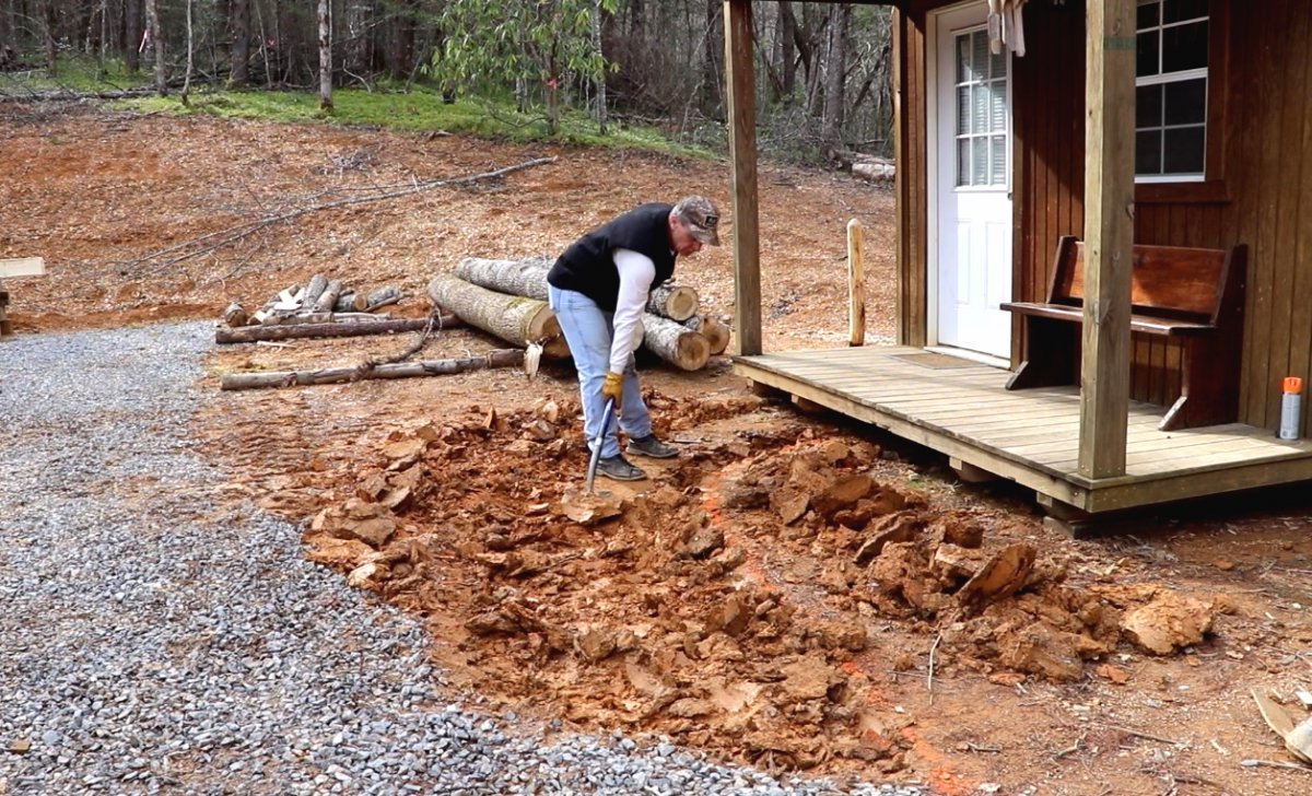Садовая дорожка из спилов дерева - фото 2