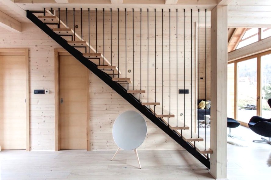 Необычный дом в лесу - фото 11