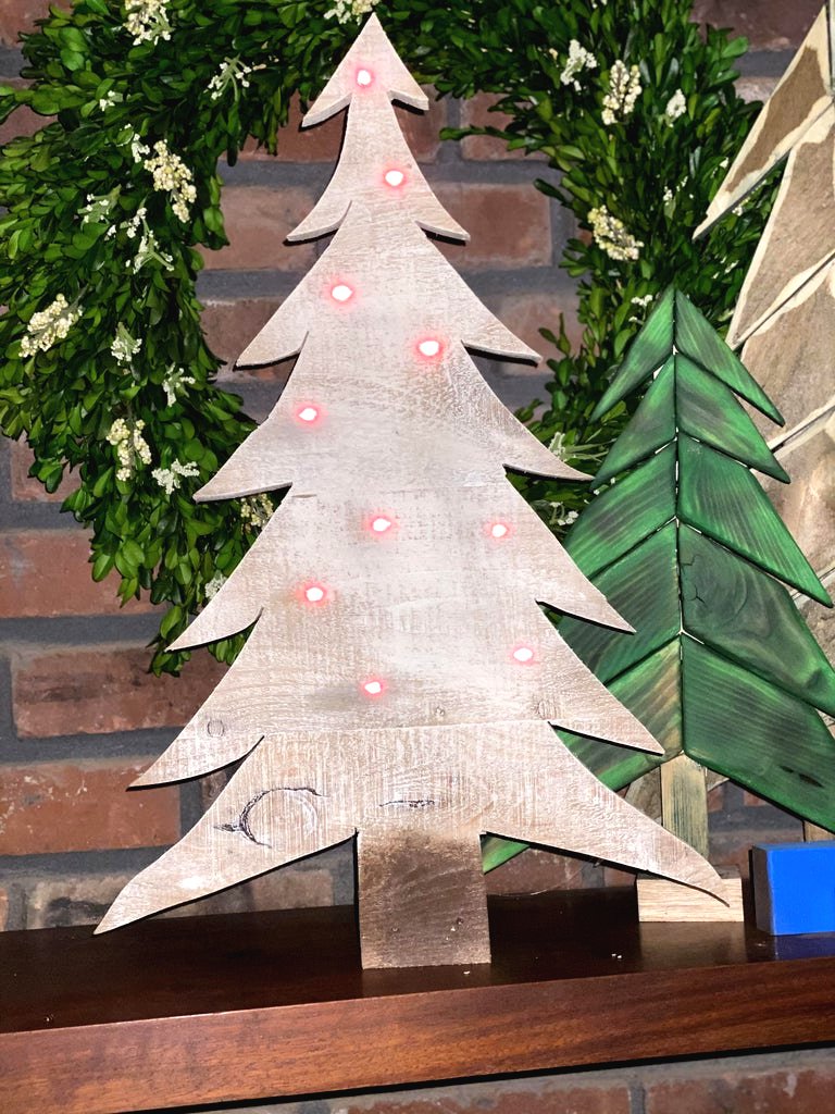 Новогодняя елка своими руками из дерева - фото