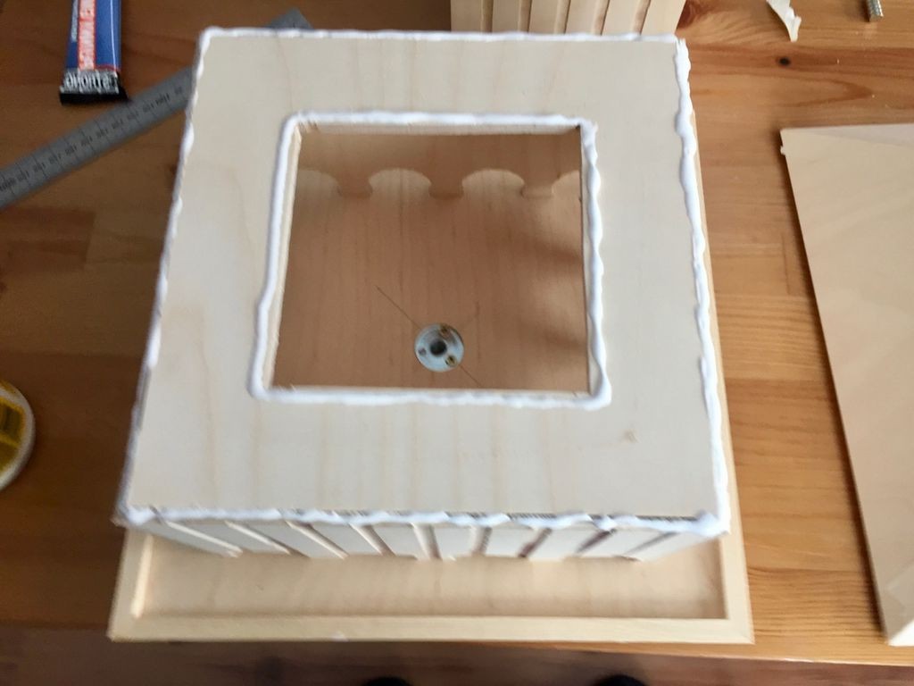 Кормушка для птиц - фото 30