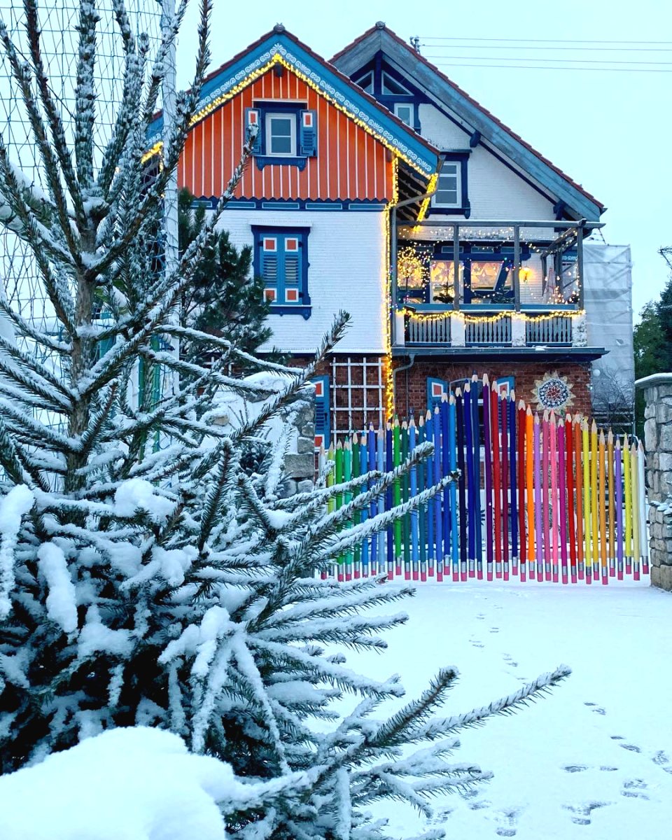 Оригинальный деревянный забор - фото 2