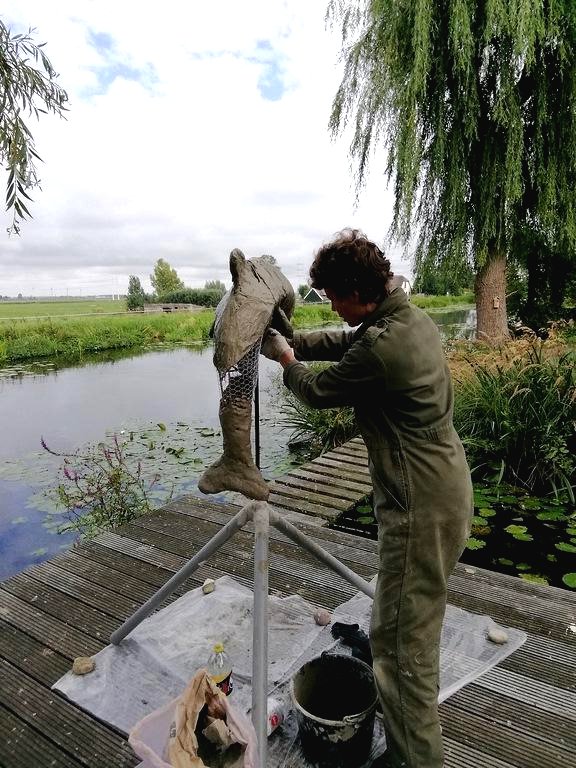 Рыба из бетона для пруда своими руками - фото 21