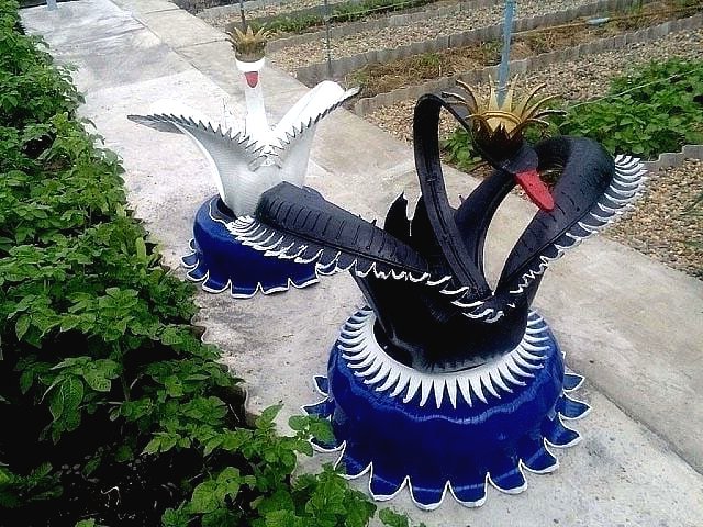 Оригинальные поделки из автопокрышек. - фото 6