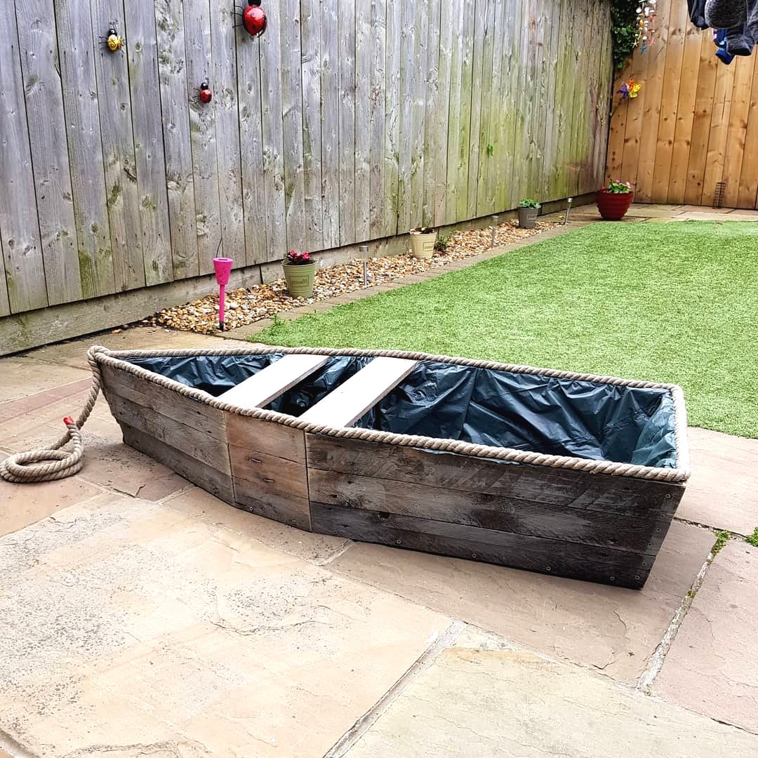 Интересная цветочная клумба - фото 3