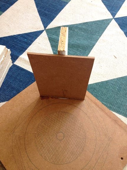 Шестигранный горшок из бетона - фото 3