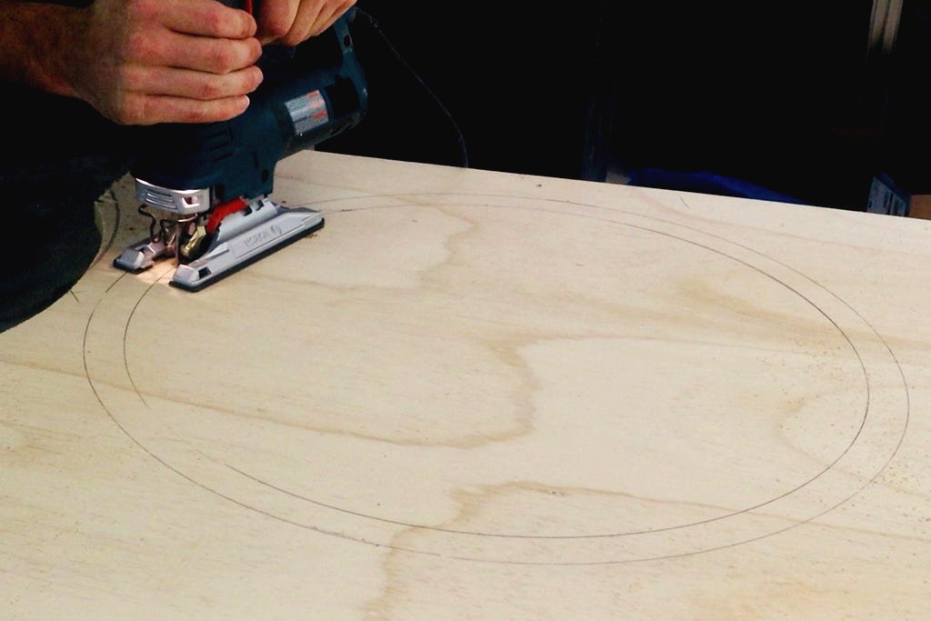 Что можно сделать из кабельной катушки своими руками? - фото 5