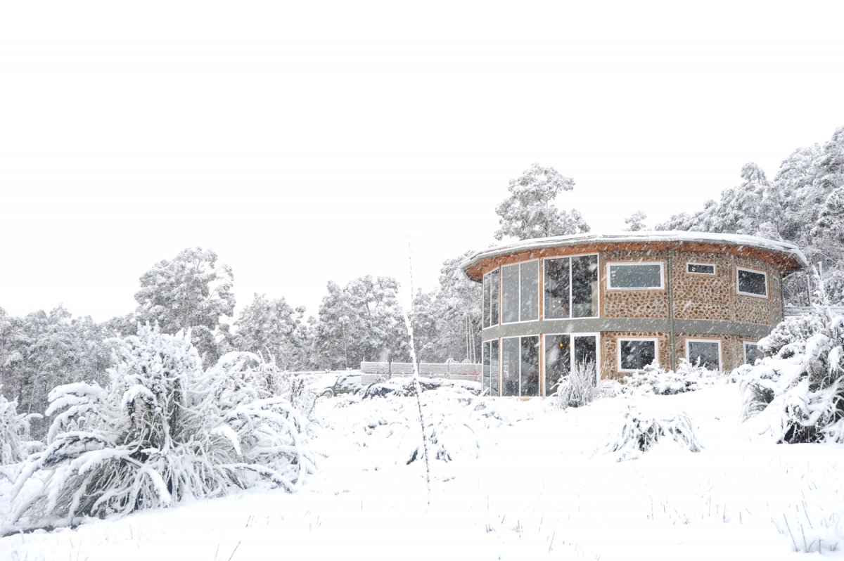 Необычный дом круглой формы - фото 12