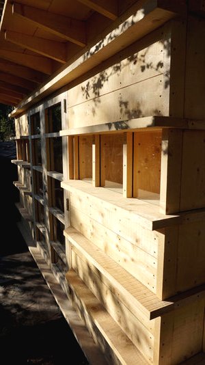 Оригинальная беседка из дерева - фото 8