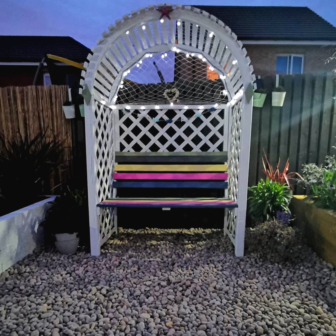 Оригинальная беседка для дачи - фото 5