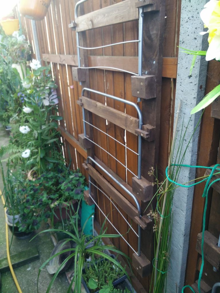 Подвесные горшки из пластиковых бутылок - фото 5