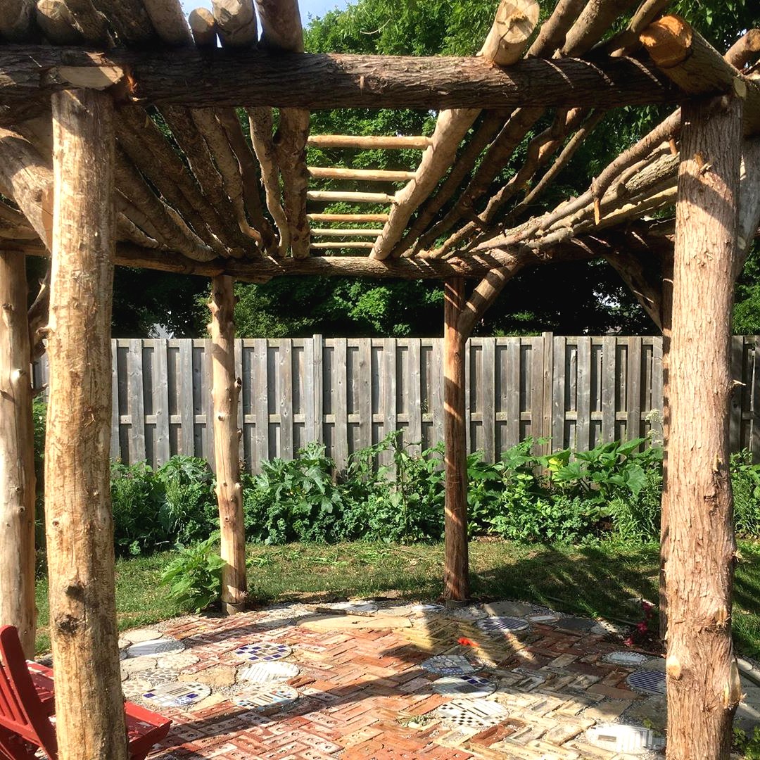 Необычное патио на даче своими руками из подручных материалов - фото 16