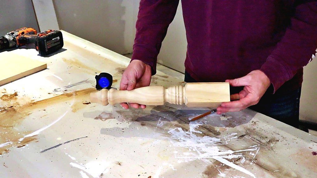 Настольная лампа из ножки стола - фото 2