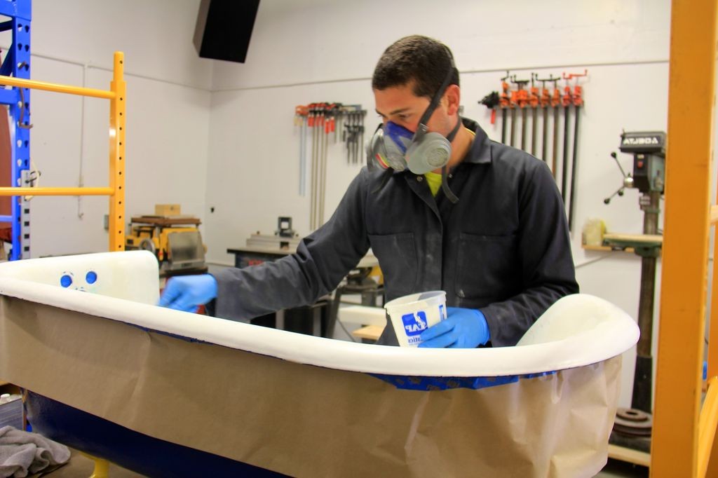 Оригинальная кушетка из старой ванны - фото 24