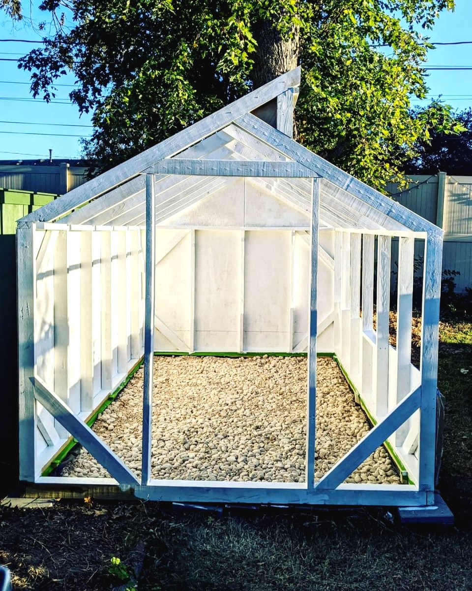 Теплица из деревянного каркаса и поликарбоната - фото 10