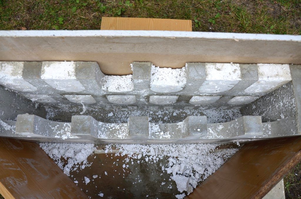 Садовая скамья из цемента - фото 17