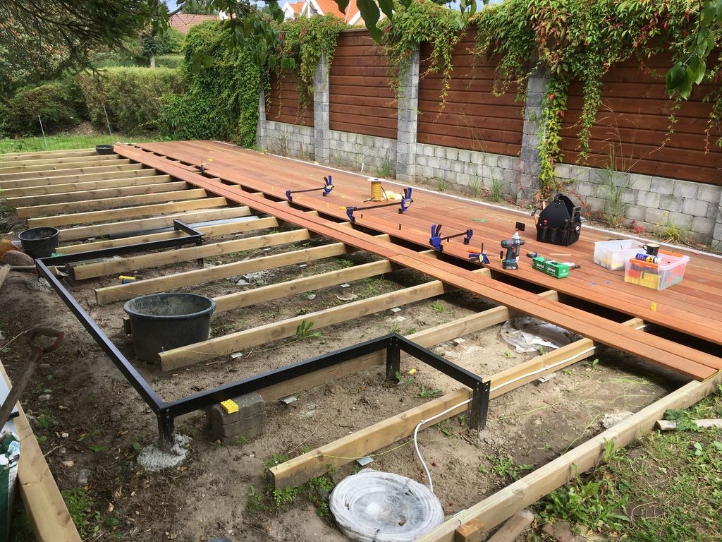 Терраса с беседкой из закаленного стекла - фото 13