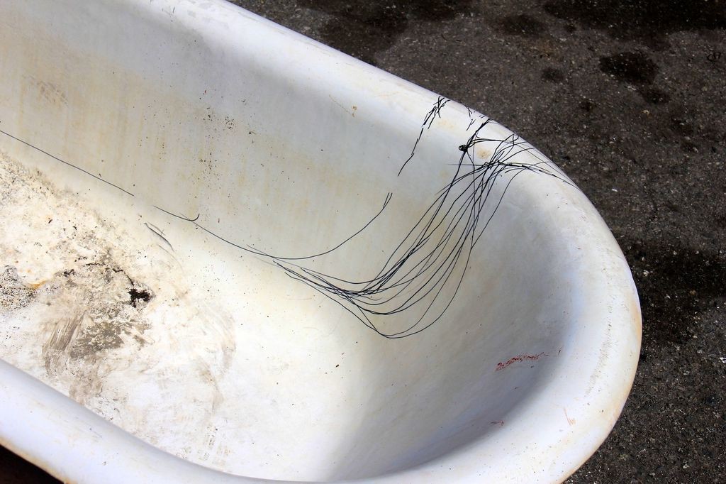 Оригинальная кушетка из старой ванны - фото 8