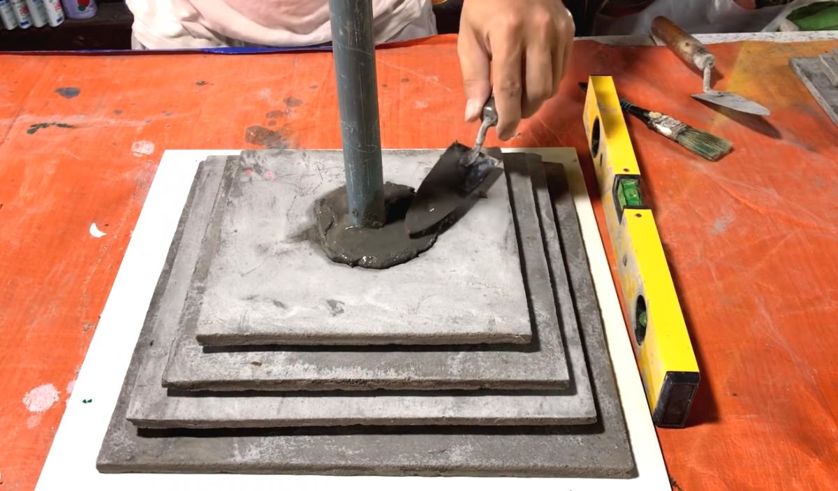 Фонтан из цемента - фото 17