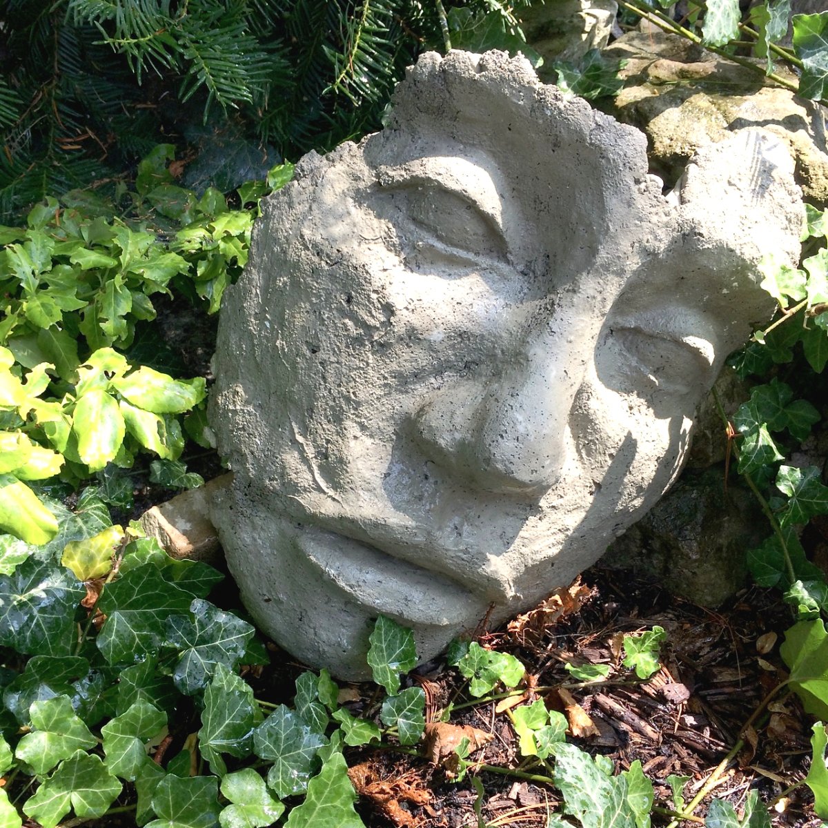 Садовая скульптура из бетона - фото