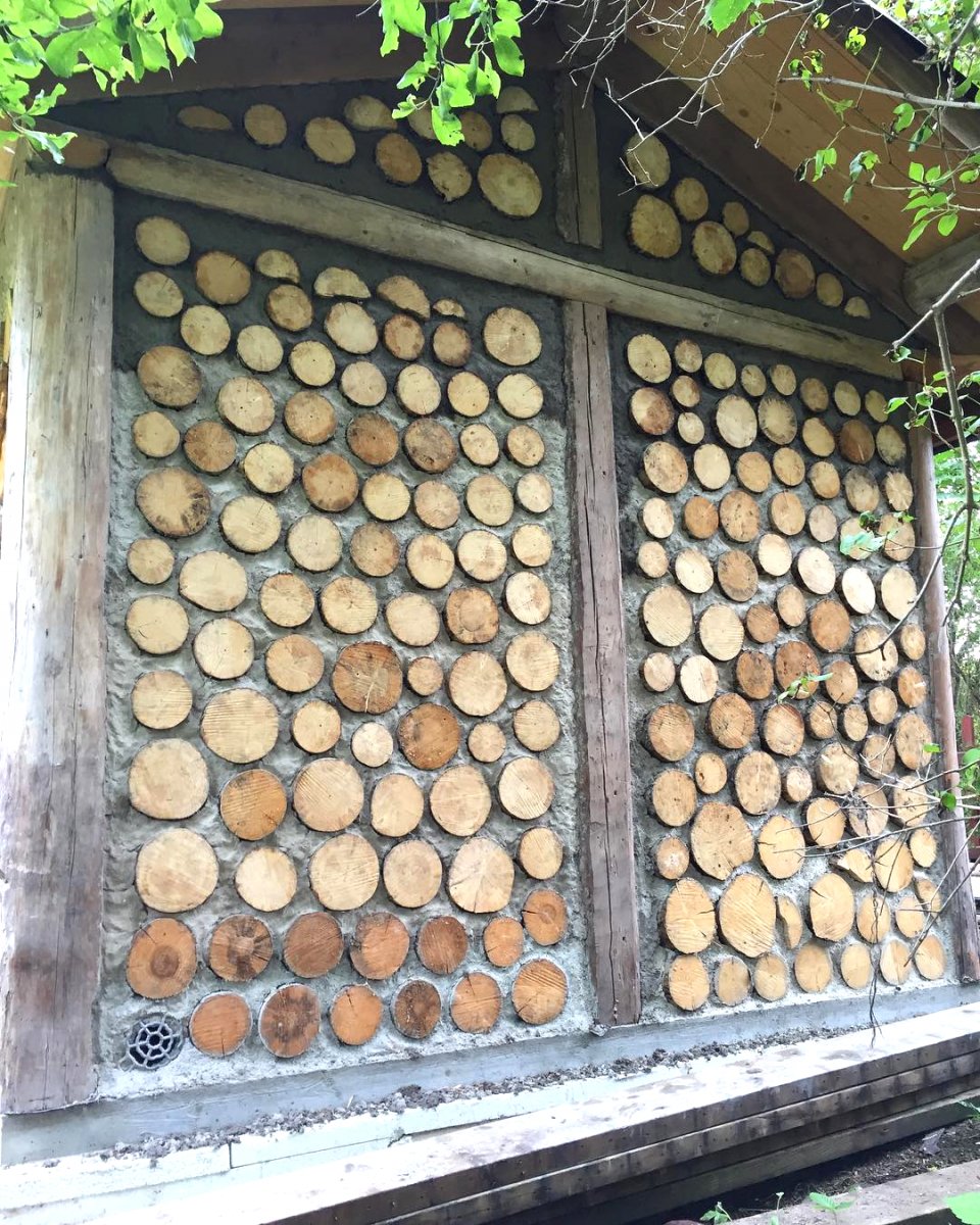 Необычная баня из бревен - фото 6