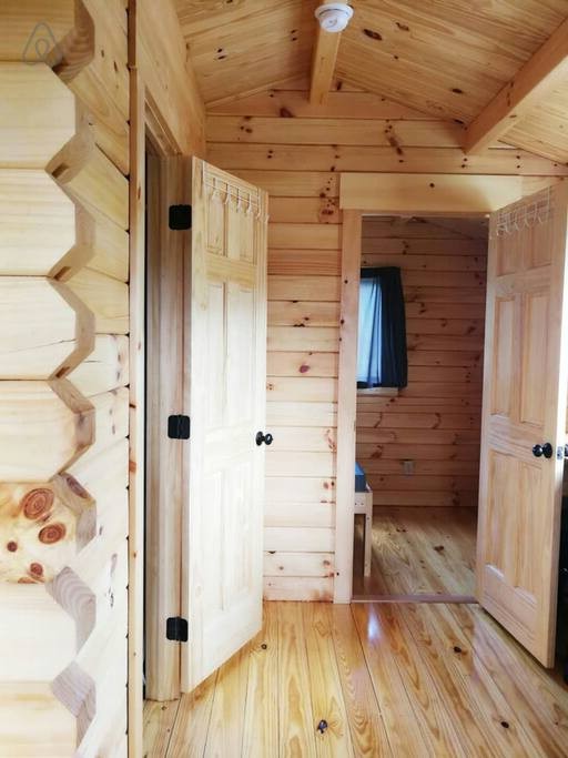 Небольшой деревянный дом - фото 2