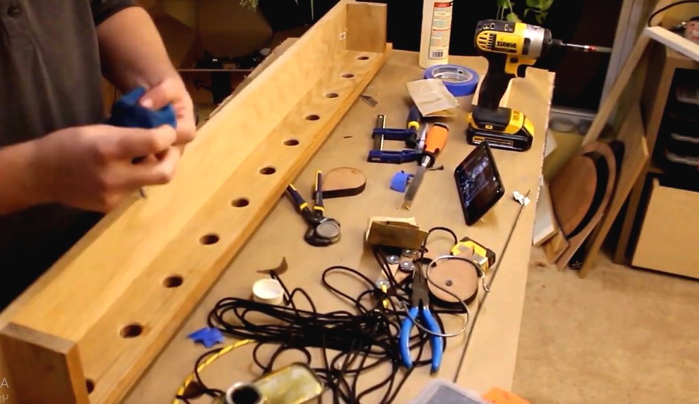 Настенная полка с крючками - фото 4