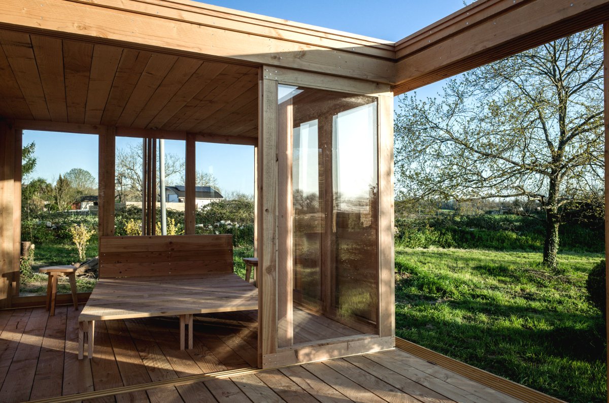 Маленький домик из дерева - фото 8