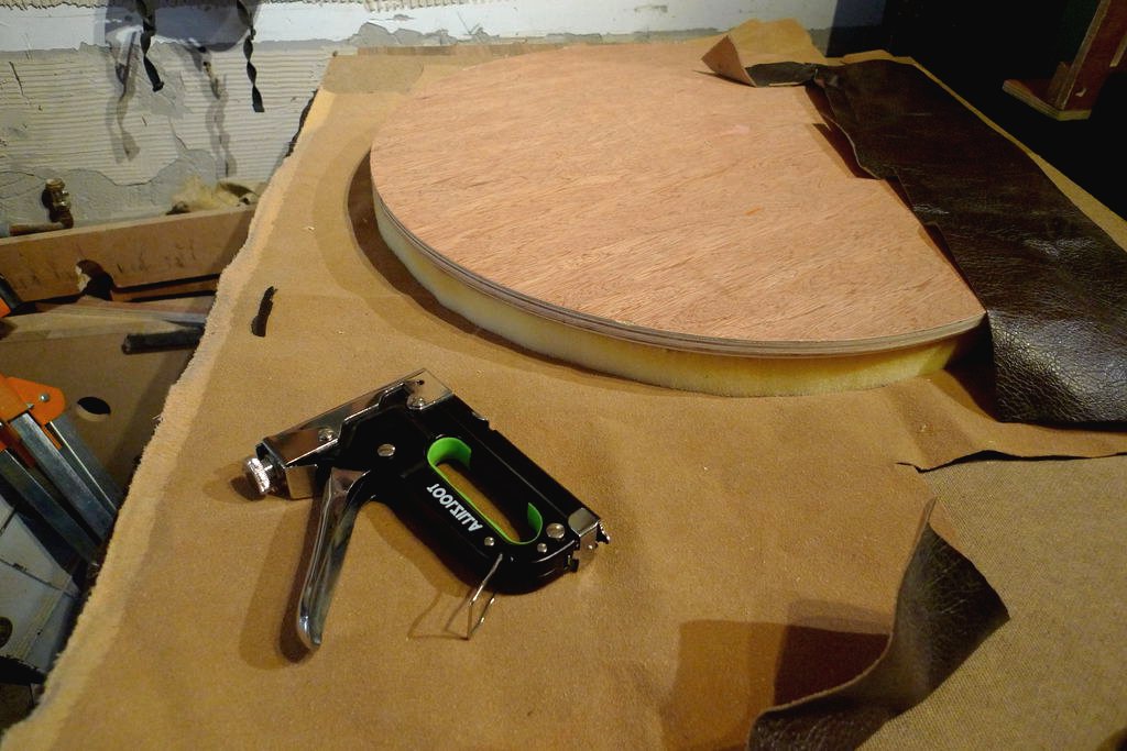 Оригинальные кресла из железной бочки - фото 10