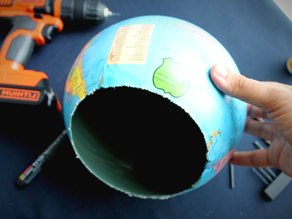 Подвесная лампа из глобуса - фото 4