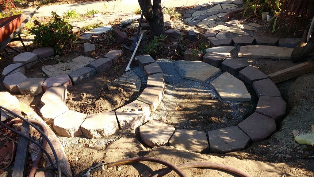 Спиральной формы садовая лестница - фото 6