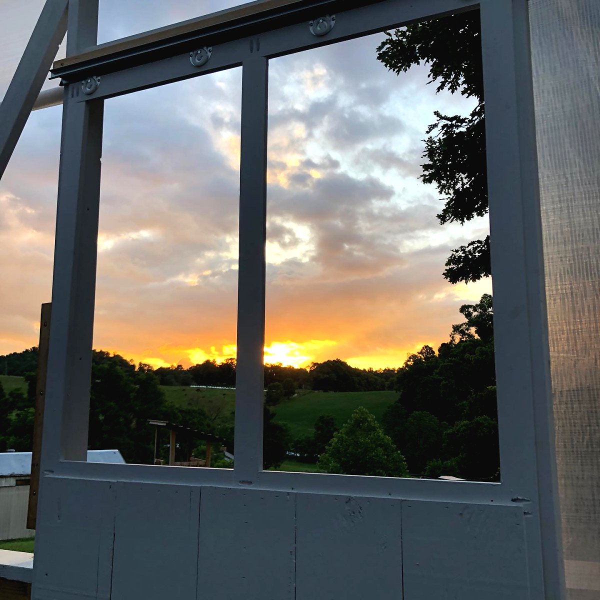 Теплица из дерева и пленки своими руками - фото 7