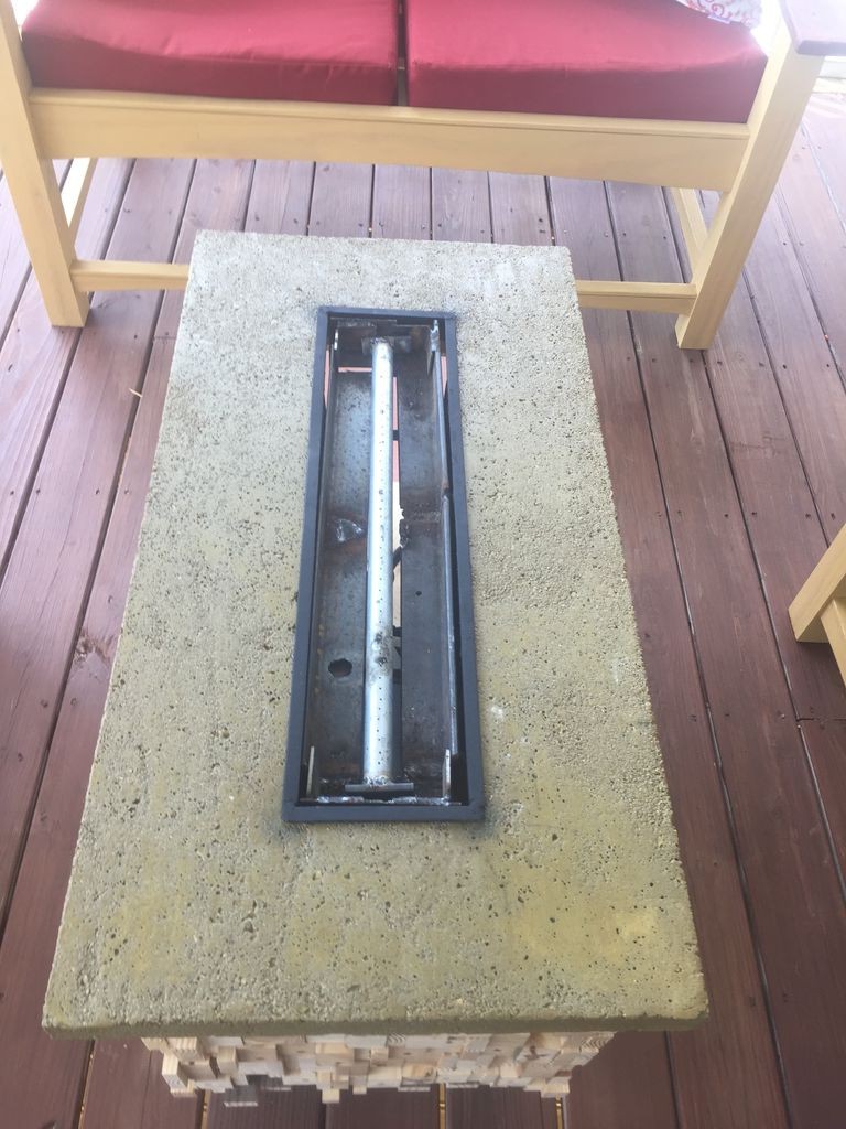 Оригинальный стол с камином в центре - фото 14