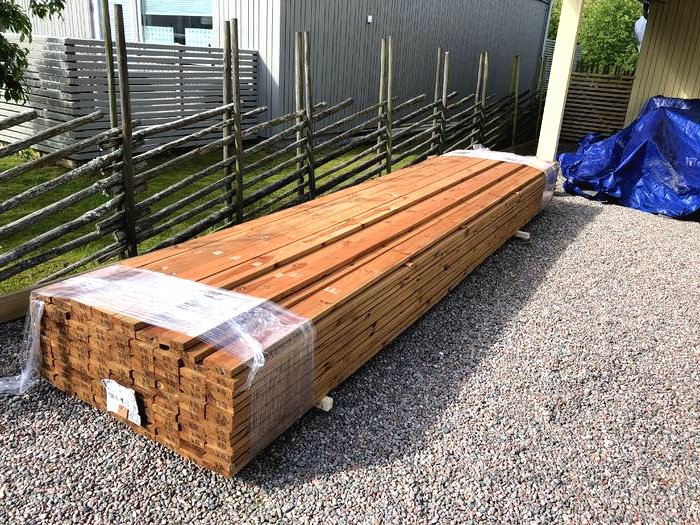 Необычная закрытая беседка - фото 2