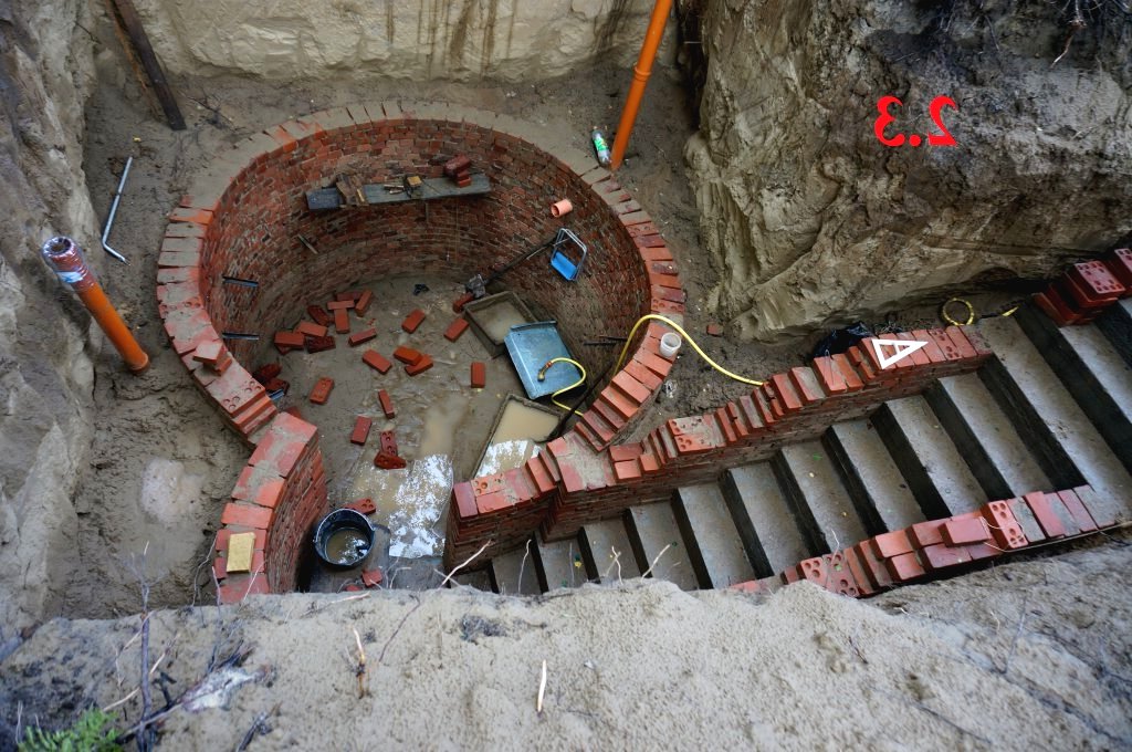 Необычный погреб из кирпича в 7 кв. м - фото 5