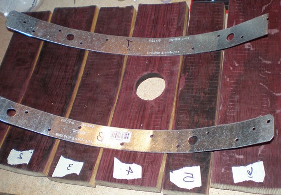 Из деревянной бочки раковина - фото 9