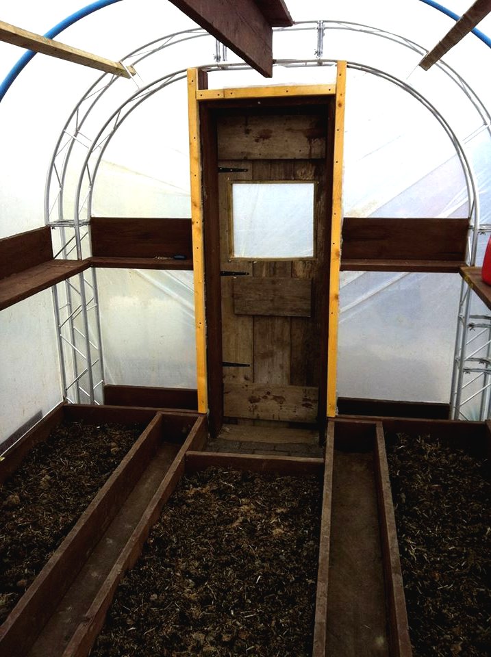 Оригинальный парник из алюминиевых стоек - фото 15