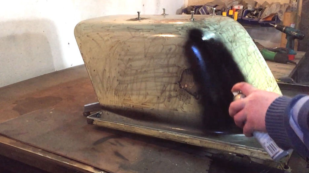 Необычное кресло из старой ванны - фото 16