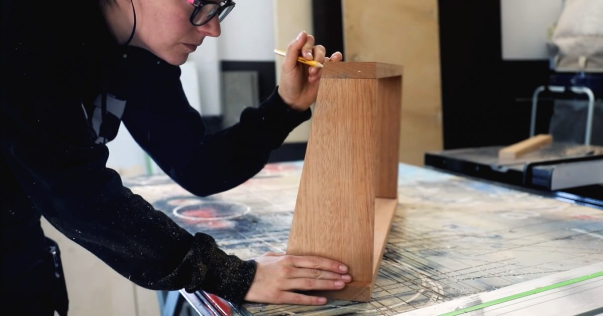 Необычная вешалка и полка для одежды - фото 4