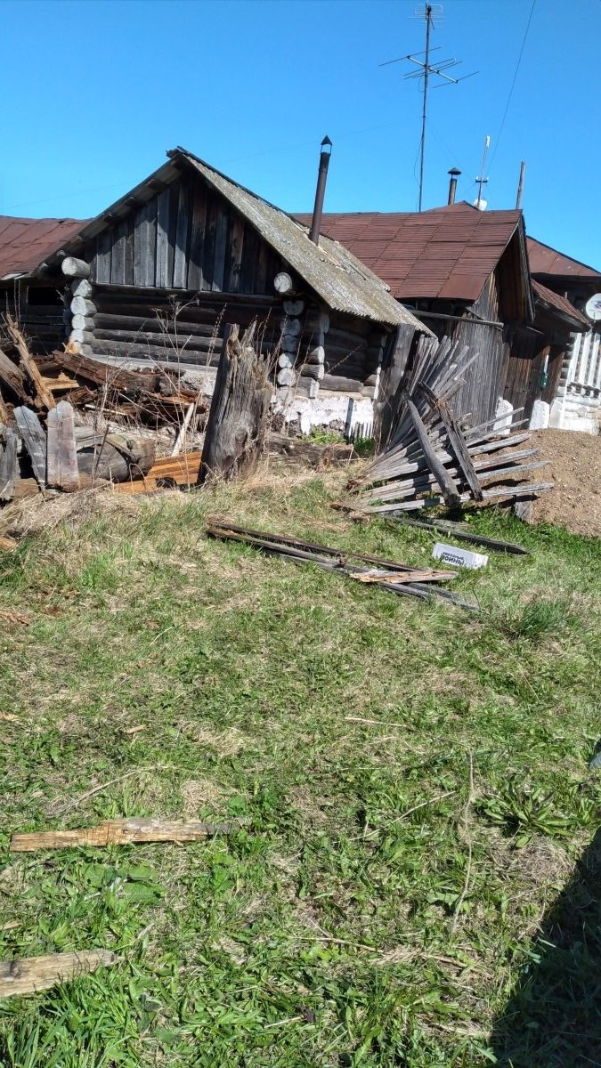 Оригинальный забор из дерева - фото 2