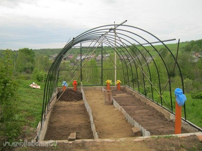 Теплица с грунтовым аккумулятором тепла - фото 9