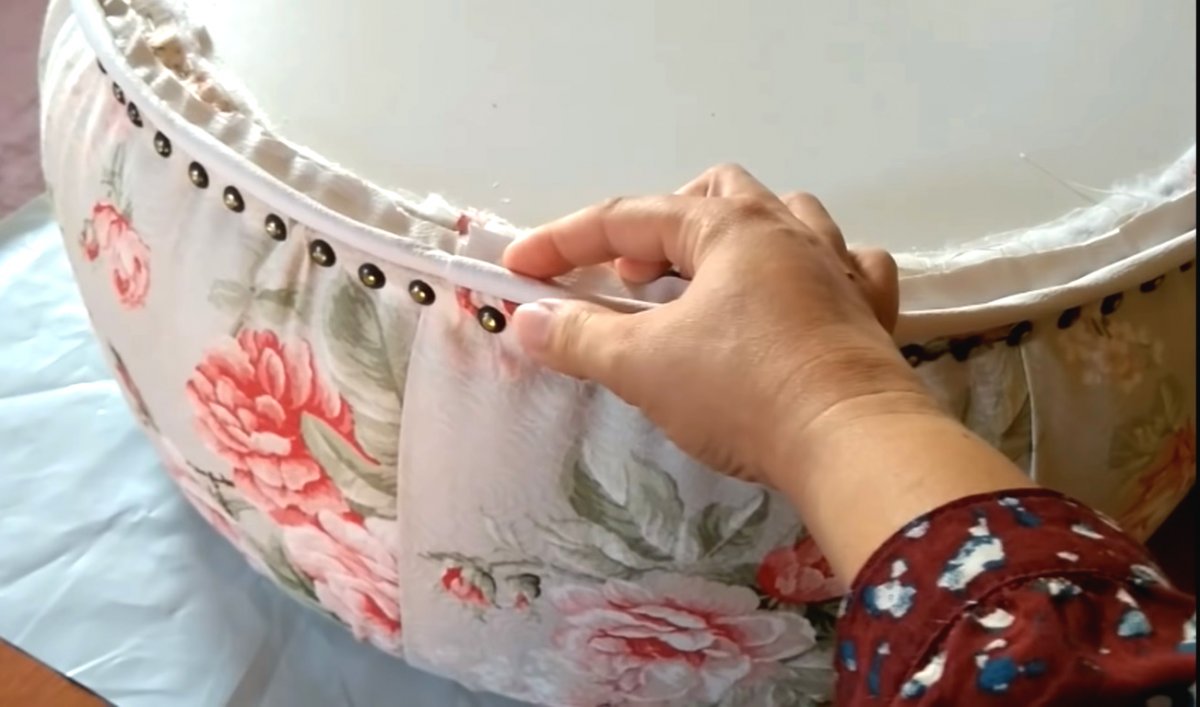 Оригинальный пуф из автопокрышки - фото 22