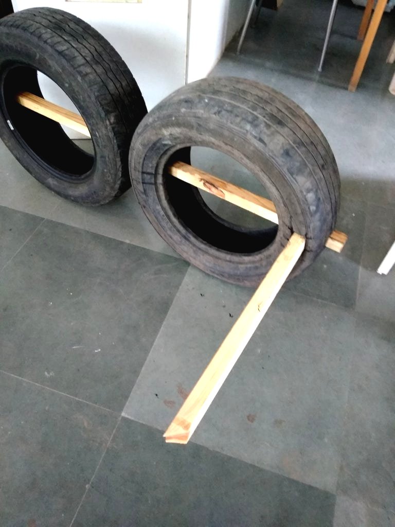 Скамья из автопокрышек - фото 4