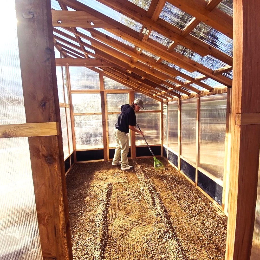 Теплица из дерева и поликарбоната - фото 2