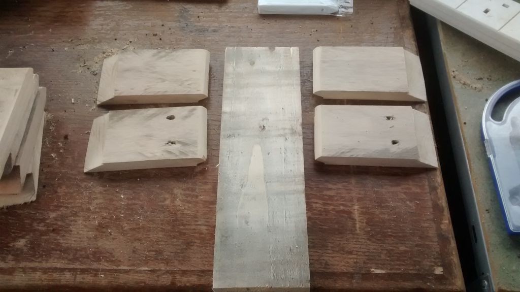 Вертикальный сад по форме улья - фото 5